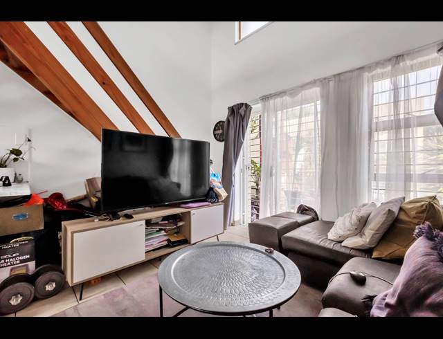 1 BEDROOM APARTMENT FOR SALE IN FERNDALE